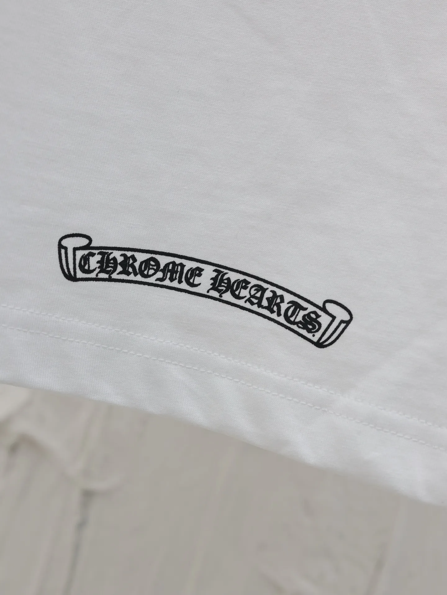 🅿️280 Chrome Hearts*/Chrome Hearts 25 new pocket horseshoe print short-sleeved T-shirt. The fabric is made of 26-woven 200g cotton, and the printing is hand-printed with glue. Customized accessories Size: S/M/L